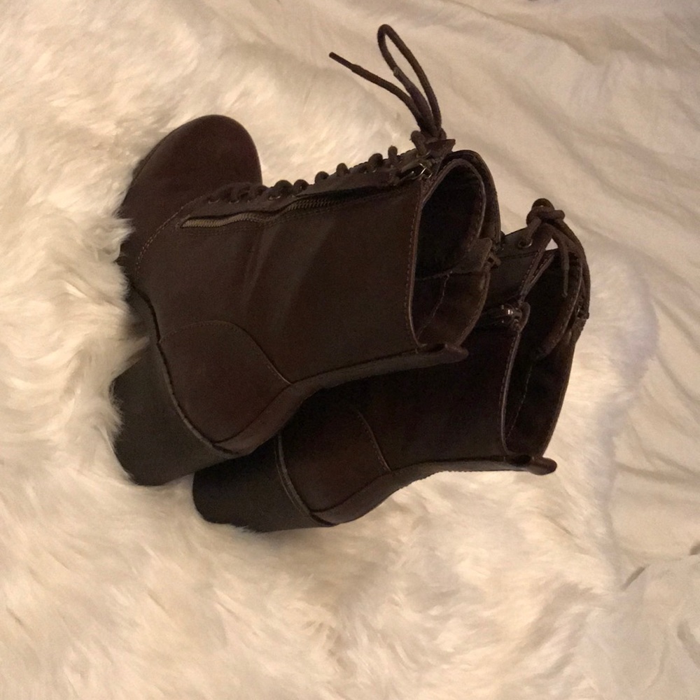 Booties - Picture 6 of 7